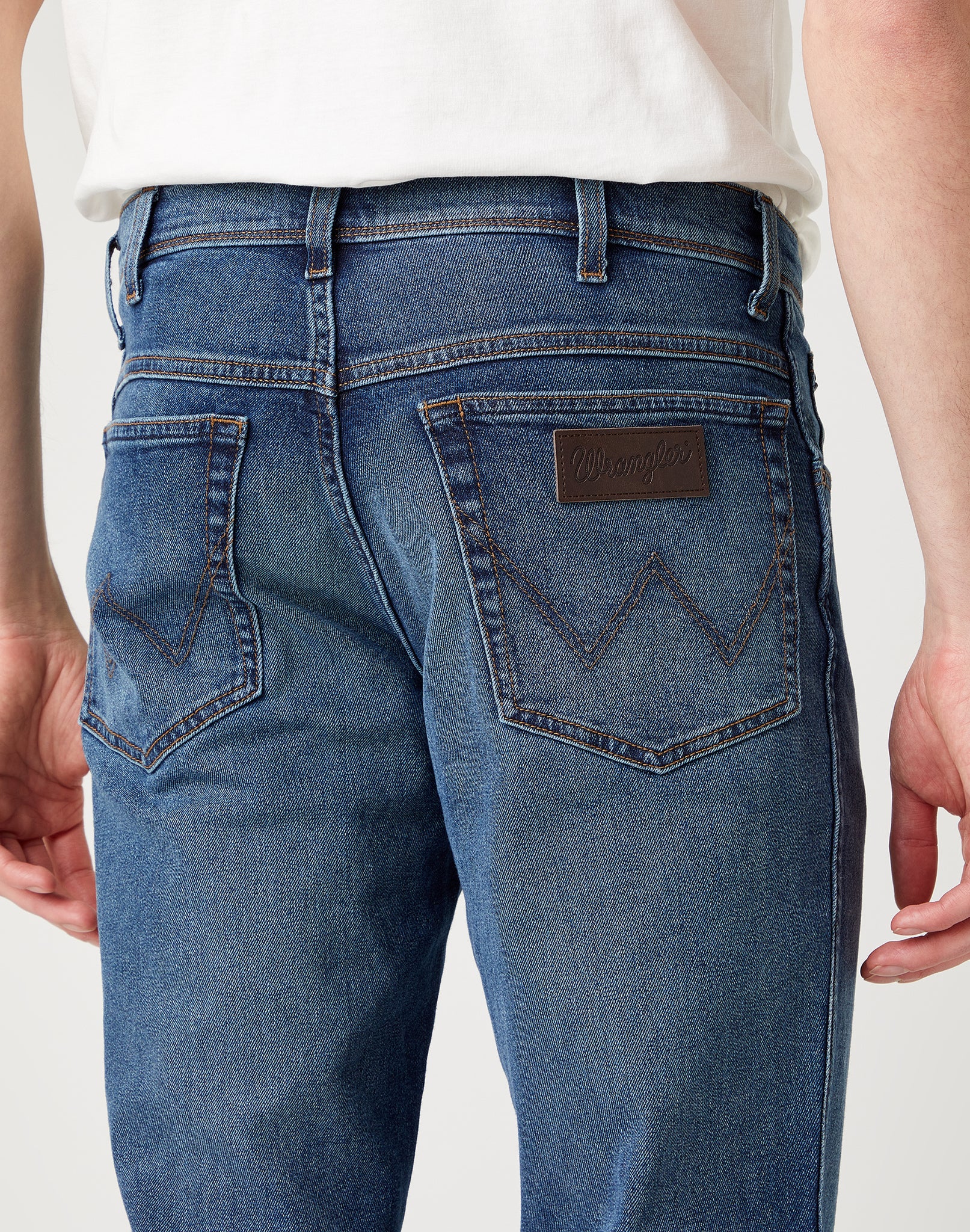 NWT -- Wrangler Grey Boys Adjustable Waist Jeans -- 7 Regular –  CommunityWorx Thrift Online